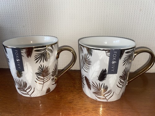 Fox and ivy - fox, feather