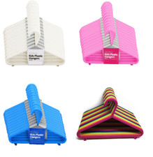 KID PLASTIC CLOTHES HANGERS