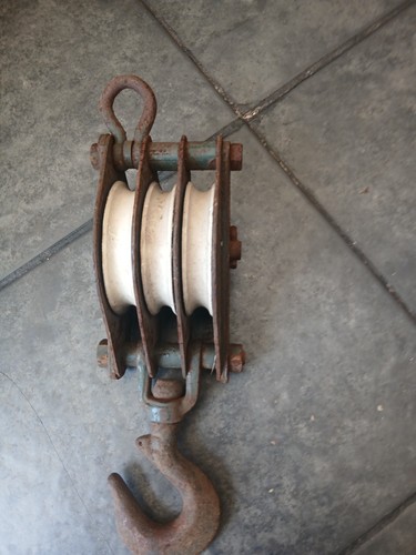 Vintage triple pulley - triple,