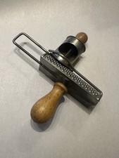 Antique THE EDGAR Nutmeg