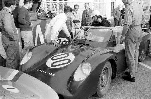 Graham hill richie ginther - graham,