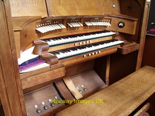 Photo church organ console - photo,