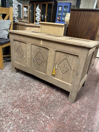 Stripped oak blanket box - blanket,
