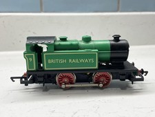 Hornby R856 0-4-0 tank loco 9