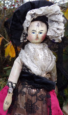 SUPERB ANTIQUE GRODNERTAL