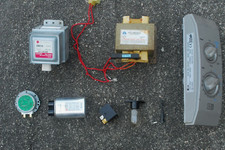 LG MS-1922ES MICROWAVE OVEN BROKEN TO SELL INDIVIDUAL SPARES, SEE DESCRIPTION