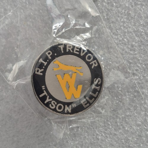 Wolves badge - wolves,