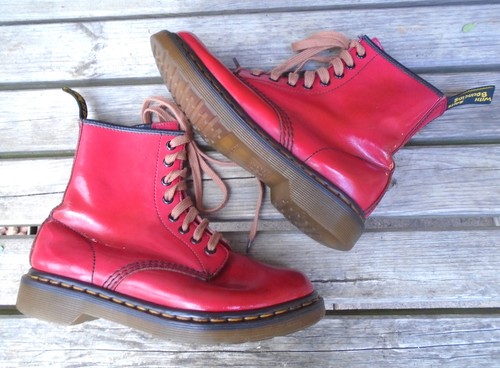 Martens red hole lace - red, lace-up
