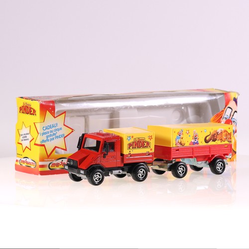 Majorette pinder circus - majorette, unimog