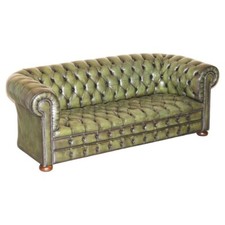 VINTAGE RESTORED REGENCY GREEN LEATHER CIRCA 1950'S CHESTERFIELD TUFTED SOFA