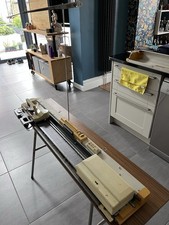 Empisal Knitmaster Model 321