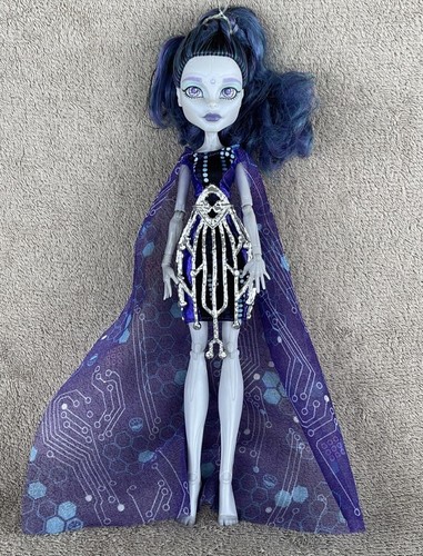 Monster high doll - high, eedee