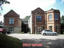 PHOTO  WAKEFIELD SANDAL HALL