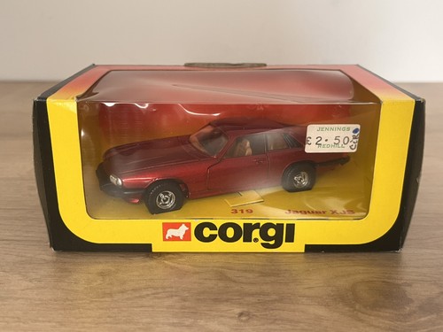 C33 corgi toys jaguar - corgi,