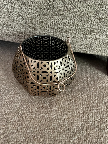 Metal candle tealight holder