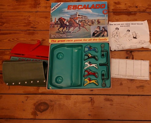 Vintage escalado horse racing - vintage,