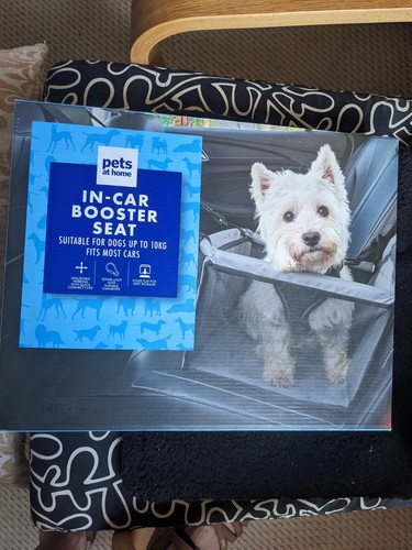 Pets home dog - booster, seat