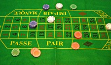 REVERSIBLE ROULETTE CASINO