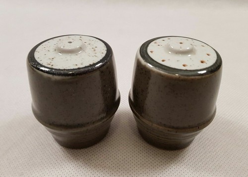 Vintage salt pepper pots - vintage,