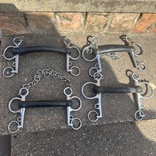 JOB LOT OF PELHAM  BITS