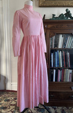 Vintage 70s Sweet Pink Gingham