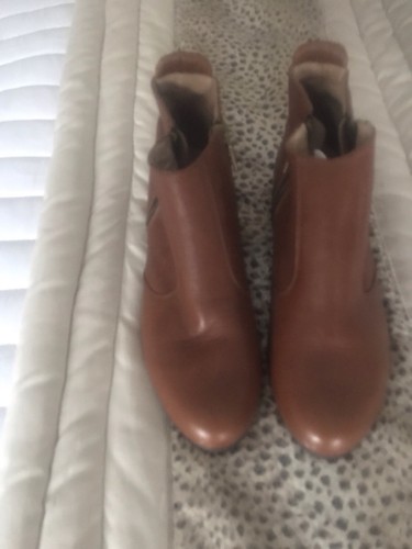 Russell and bromley - russell,
