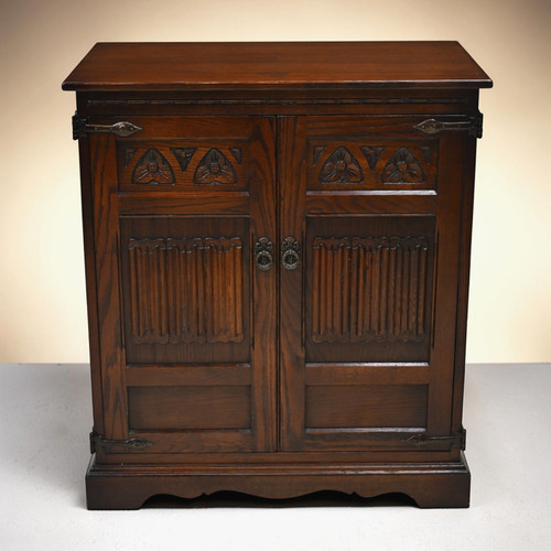 Old charm oak - charm, video