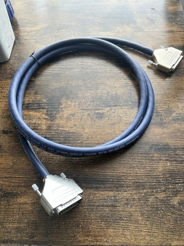 Dsub cable db25 - 2m, db25-db25