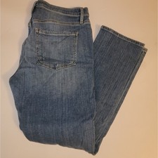 FRAME Le Beau Cleo Rips Jeans