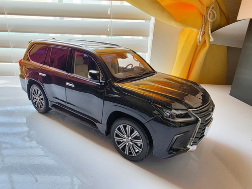 Kyosho scale lexus lx570 - 1:18,