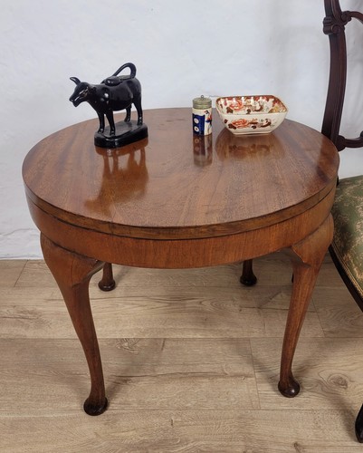 Vintage circular coffee table - circular,