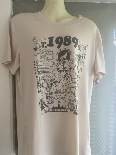 Shirt size featuring - shirt, m