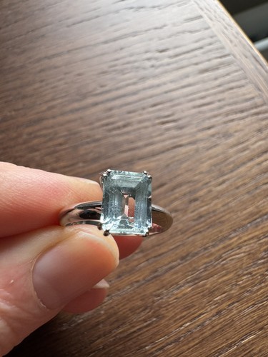 5ct aquamarine 18ct white - aquamarine,