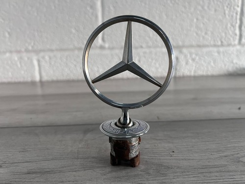 Mercedes benz bonnet raised - bonnet,