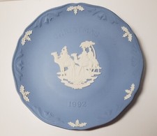 1992 Wedgwood Jasperware We Three Kings Christmas Plate 7 1/4" Dia England 
