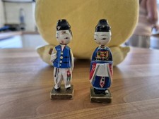 *** Vintage Hand Carved +