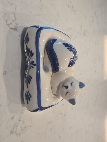 Vintage delft blue ceramic - blue, cat