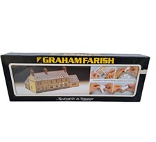 Graham Farish 9523 Swan Inn Pub  - N GAUGE Unbuilt Kit