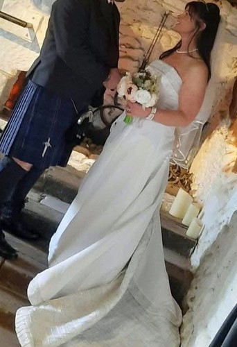 Wedding dress
