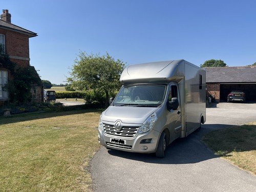 Renault master horsebox - renault, 3.5t