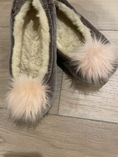 Boden Pompom Slippers US 5