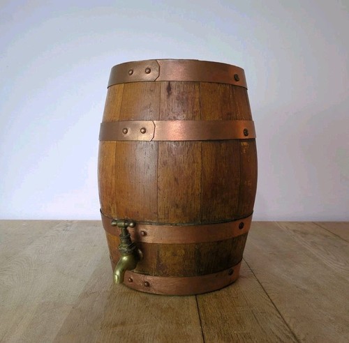 Vintage oak barrel - oak,