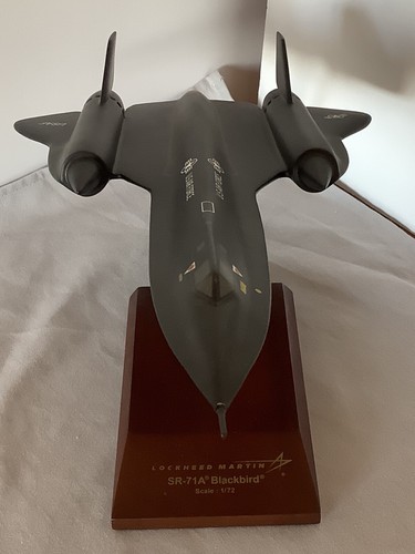 Lockheed martin 71a - martin, sr-71a
