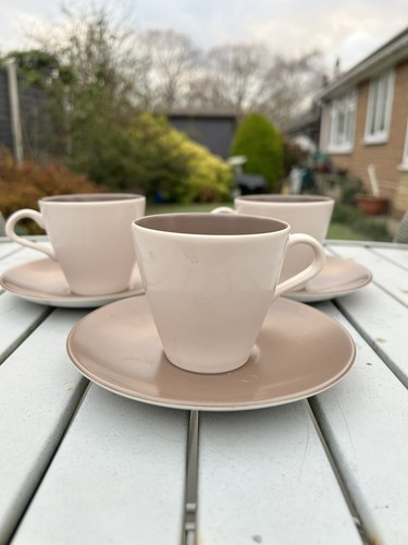 Tea cups saucers - saucers, poole