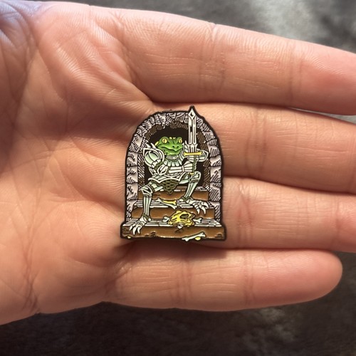 Frog knight medieval holding - knight,