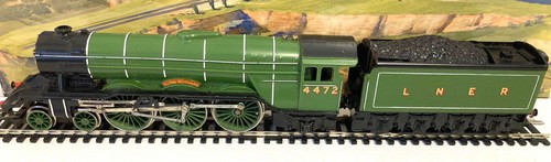Triang hornby lner 2 loco - 4-6-2,