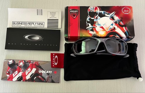 Oakley ducati straight jacket - straight,