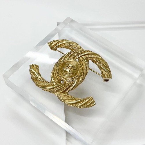 Chanel brooch coco - brooch, gold