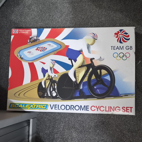 Scalextric team velodrome - scalextric,