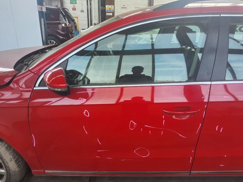 Front door left red volkswagen - front,
